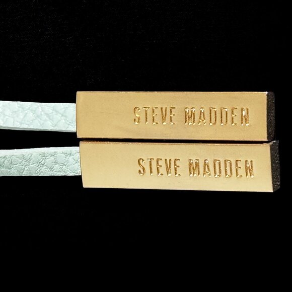 Steve Madden Reversible Departure Tote Green and Gold - Picture 6 of 6